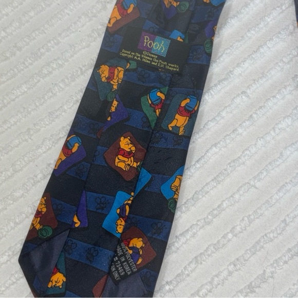 Men's DISNEY Winnie The Pooh Bear Tie‎ NECKTIE HONEY POT JUG BLUE - Picture 4 of 7